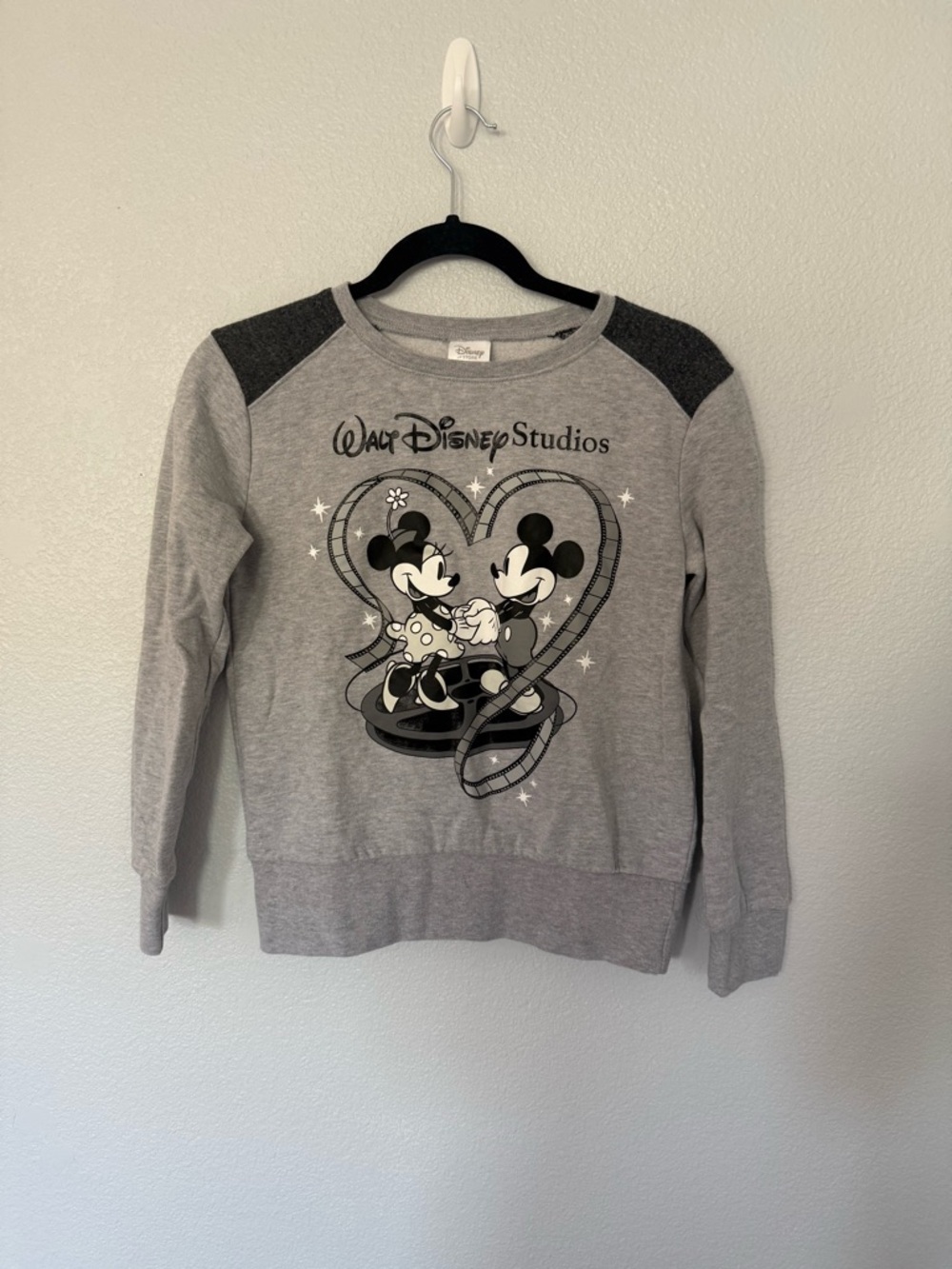 Walt Disney Studios Gray Black Crewneck Sweatshirt Size Small